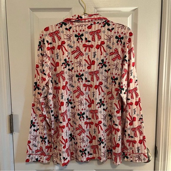 Caden Lane Red and White Bow Pajama Set NWT - Picture 6 of 12